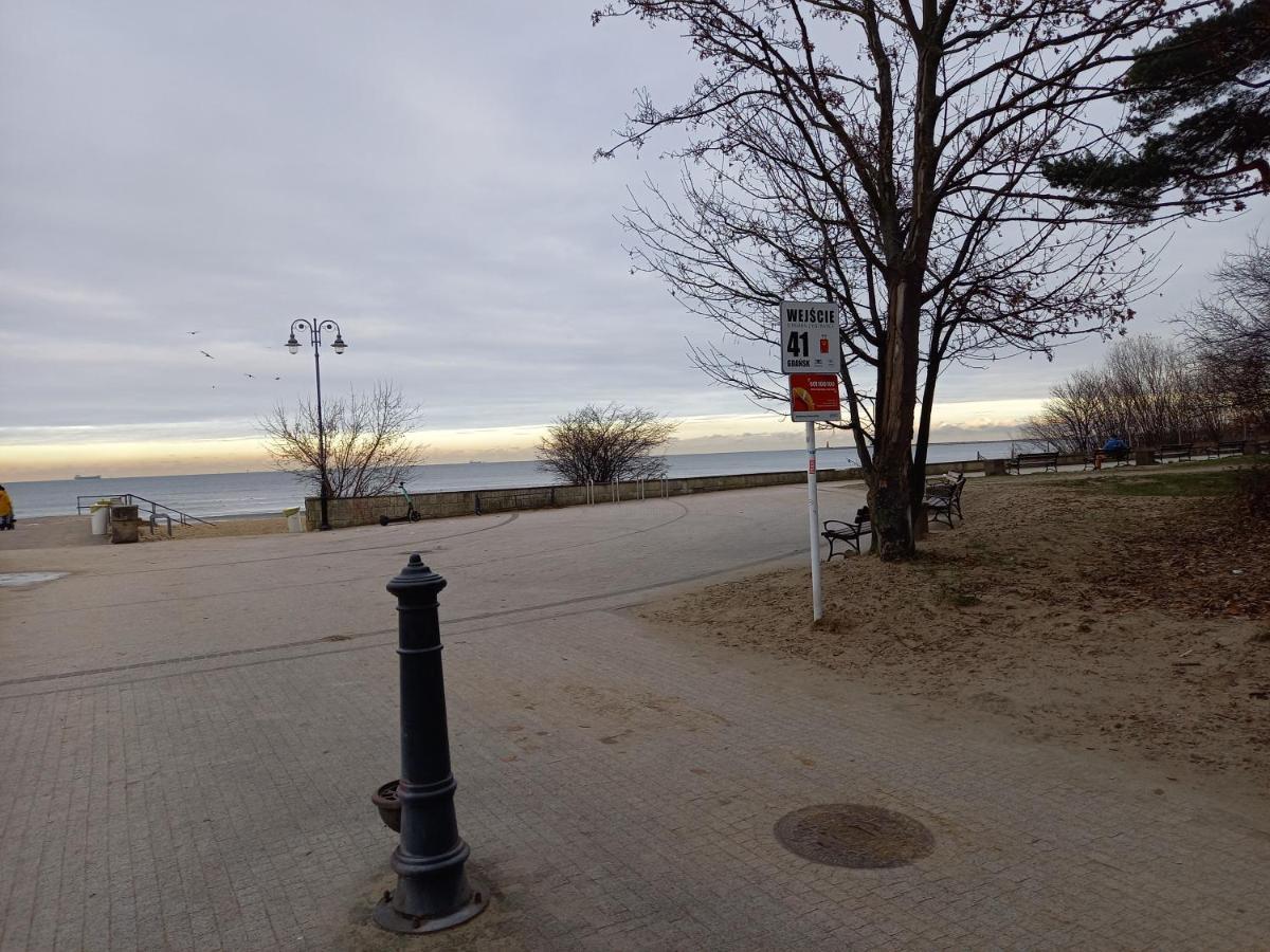 Brzezno Plaza Apartment Gdansk Bagian luar foto